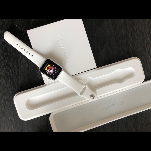 SOLD - Apple Watch series 1 - Picture 5 of 9